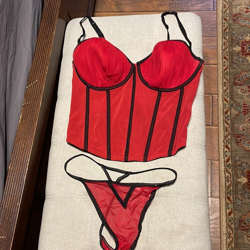 Gorgeous corset worn once, EUC This girl needs to have some FUN!